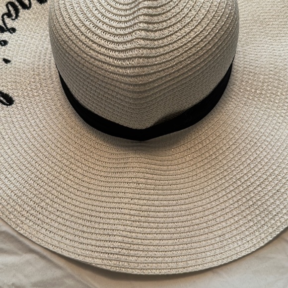 Just Married Hat - Picture 3 of 4